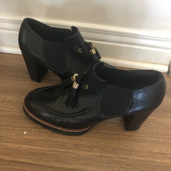 gadea Shoes Gadea Black Leather Tassel Shoes 3 Inch Heel